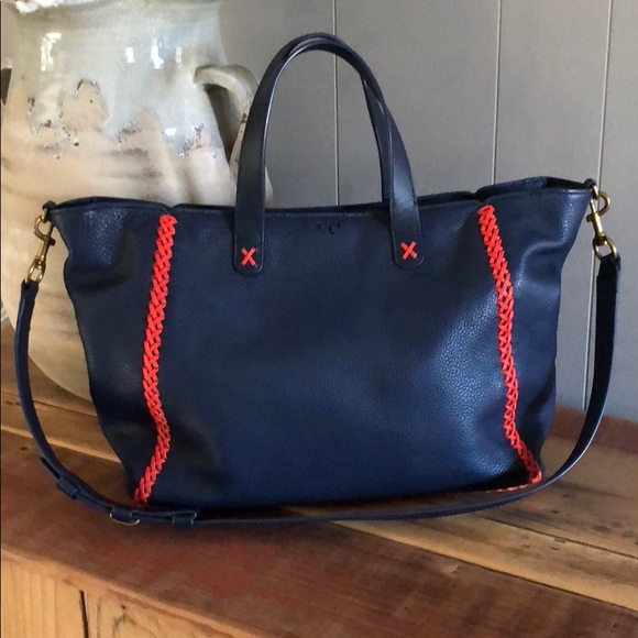 Tory Burch Handbags - Tory Burch Whipstitch Pebble Leather Tote NWOT